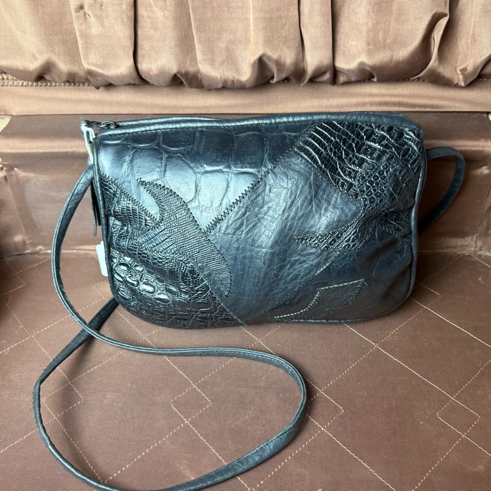 Elegant Black Shoulder/crossbody